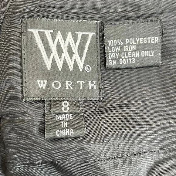 Worth strapless dress with bow and paisley accent. Size 8. - Picture 2 of 3